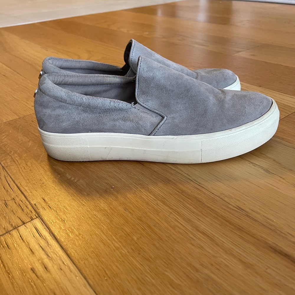 Steve Madden Gill Slip on sneaker in Grey Suede